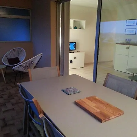 Flat * Bormes-les-Mimosas